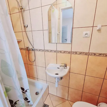 Δωμάτια σε οικογενειακή κατοικία Goscinne Ulcia